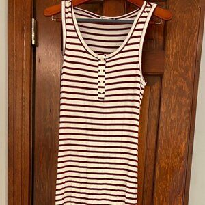 Tank white and burgundy knit long dress Size L buttons on top